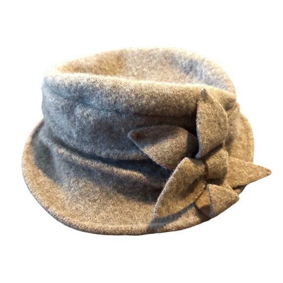 Womens Beige Wool Cloche Bucket Hat With Bow Accent - Picture 1 of 5